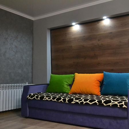 Хай-Тек Апартаменты В Центре По Гоголя51 Karaganda Exterior photo