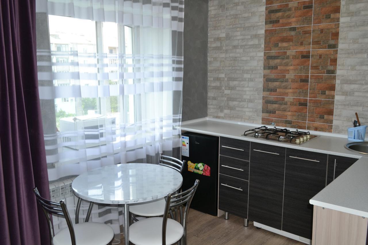 Хай-Тек Апартаменты В Центре По Гоголя51 Karaganda Exterior photo
